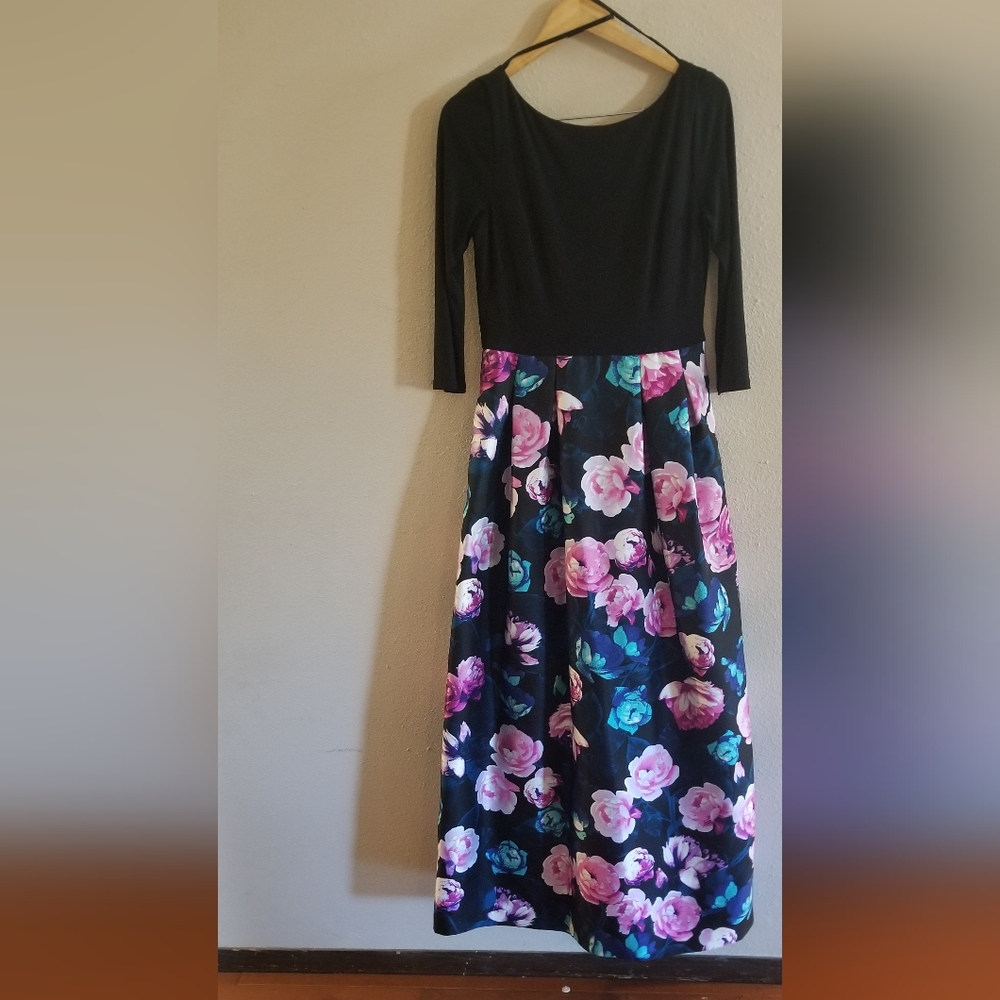 Eliza J women Full Length  Black & Floral  Dress Gown Size 8
